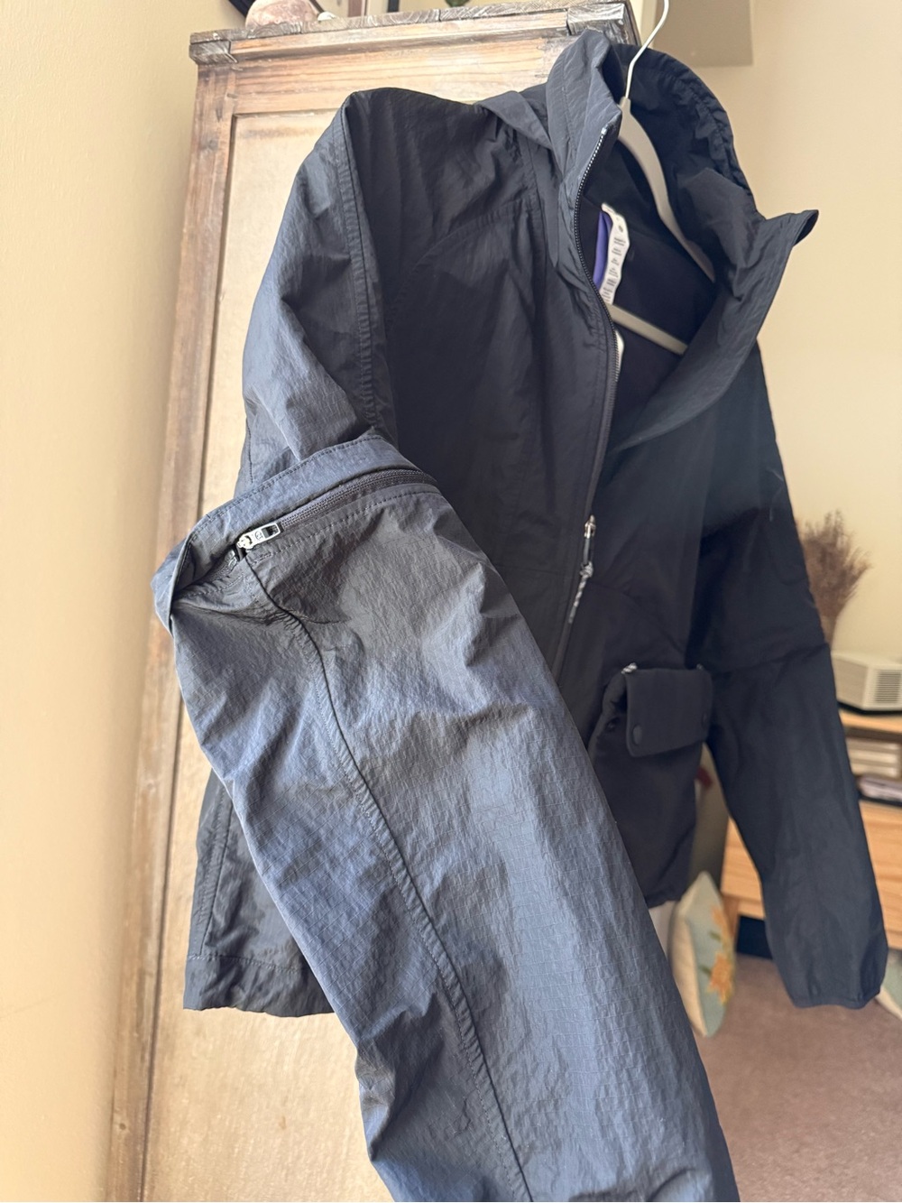 Lululemon Jacket - Picture 6 of 9